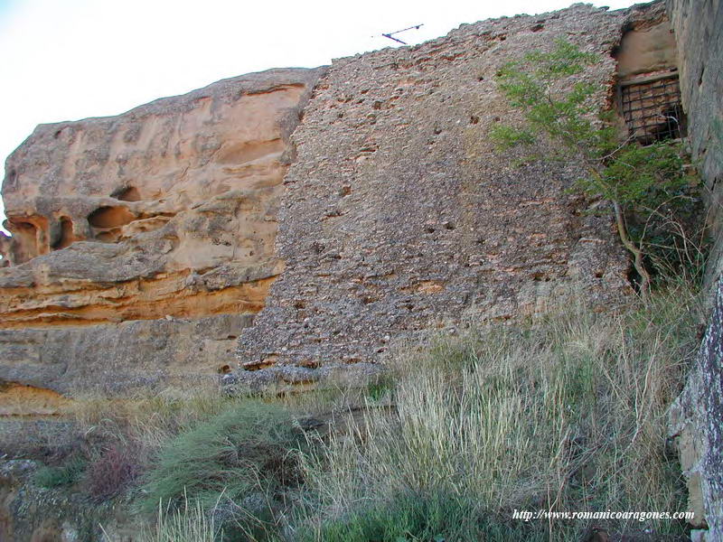 VISTA EXTERIOR OESTE DE LA ROCA POR DELANTE DEL TORREN